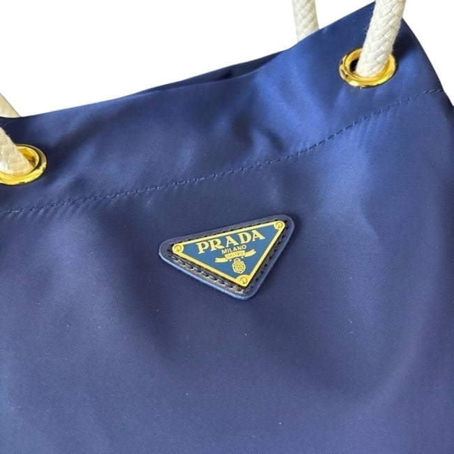 VIP/GWP Blue Bucket Bag with Gift Bag