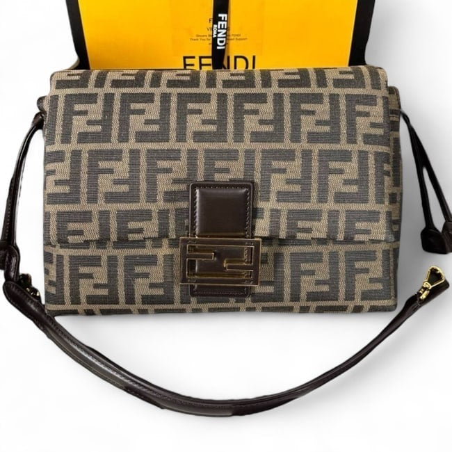 VIP/GWP Monogram Mamma Baguette GWP Bag - Image 2