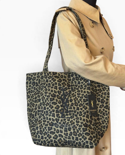 VIP/GWP Brown Black Leopard Print Canvas Shopper Tote - Image 2