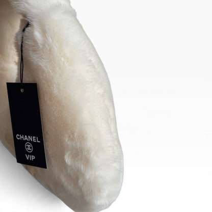 VIP/GWP Cream White Faux Fur CC Hobo Shoulder Bag - Image 5