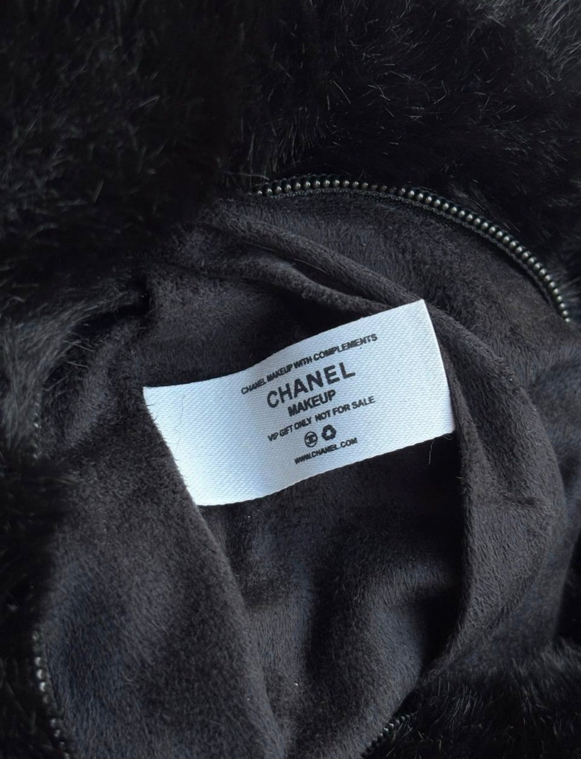 VIP/GWP Black Faux Fur Black CC Hobo Shoulder Bag - Image 7