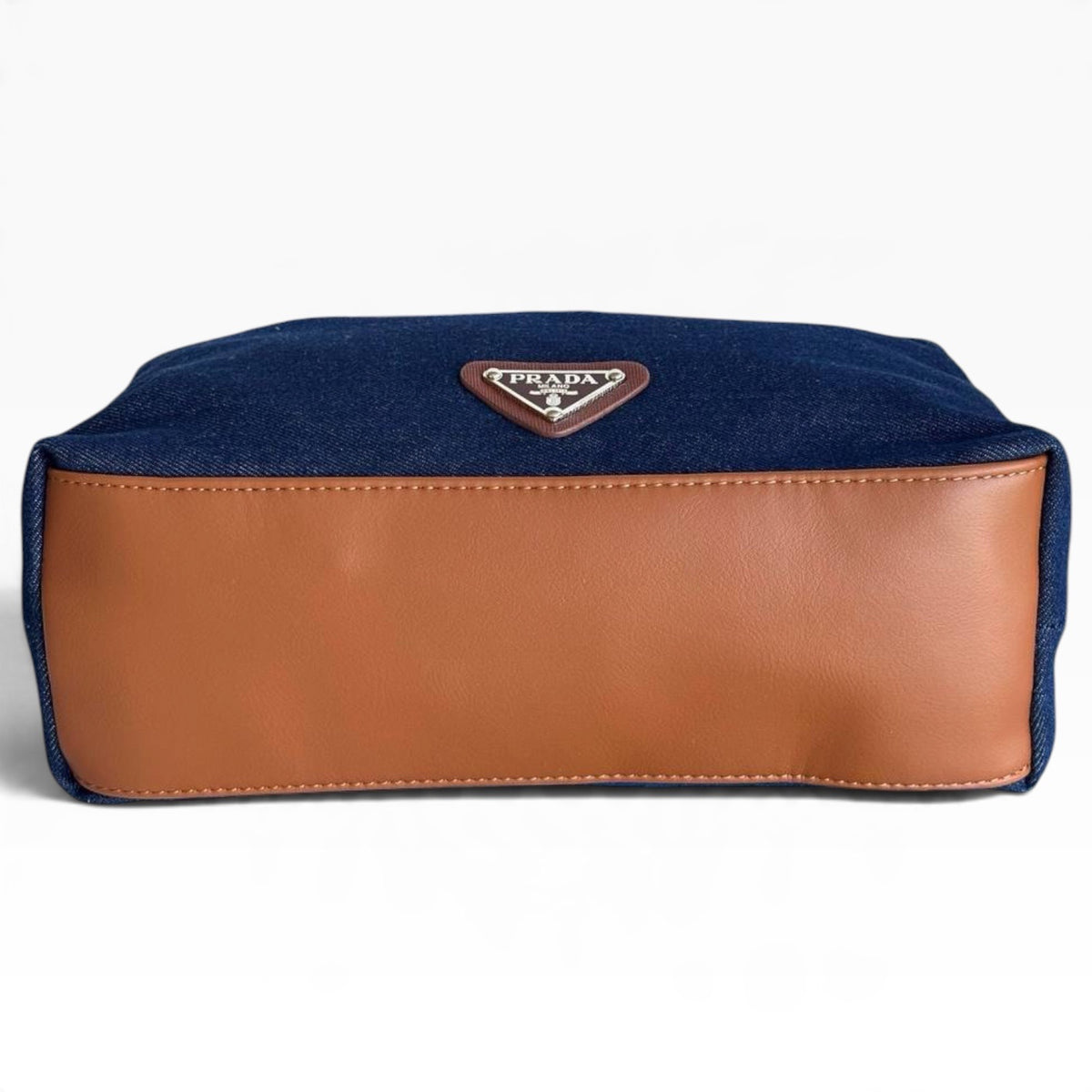 VIP/GWP Navy Blue Canvas Brown Trim Shoulder Bag - Image 7