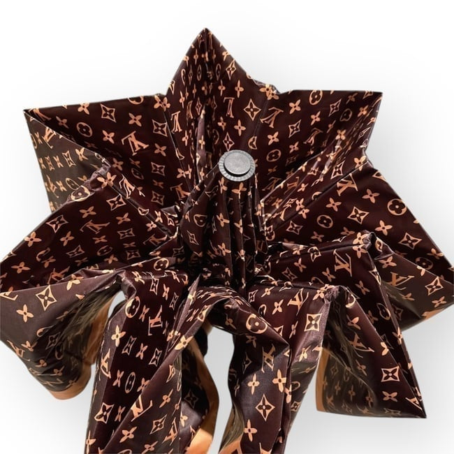 VIP/GWP Brown Monogram Umbrella with Box