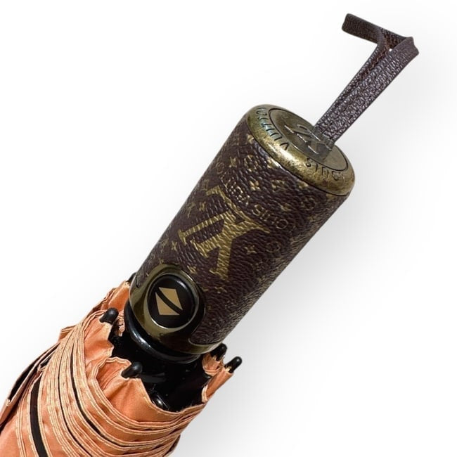 VIP/GWP Brown Monogram Umbrella with Box