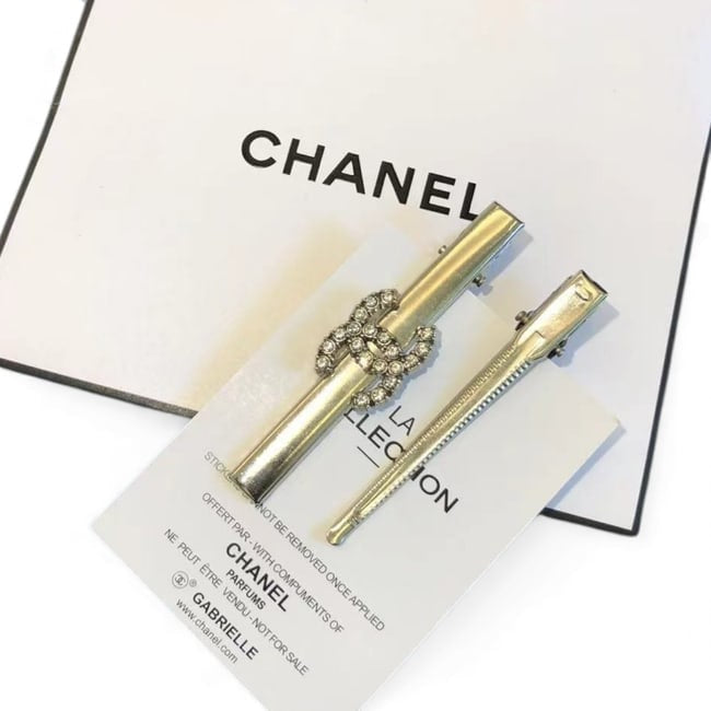 VIP/GWP 2Pc Gold Rhinestone CC Hair Clips - Image 2