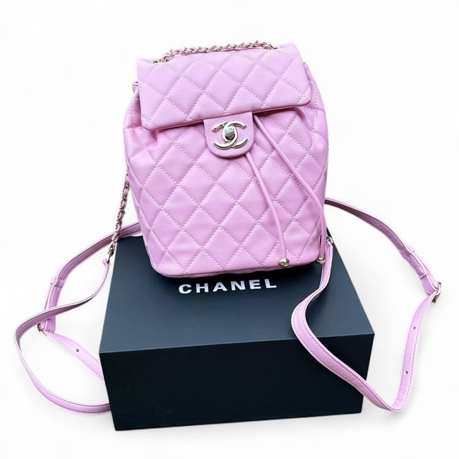 VIP/GWP Pink Urban Spirit Quilted Backpack