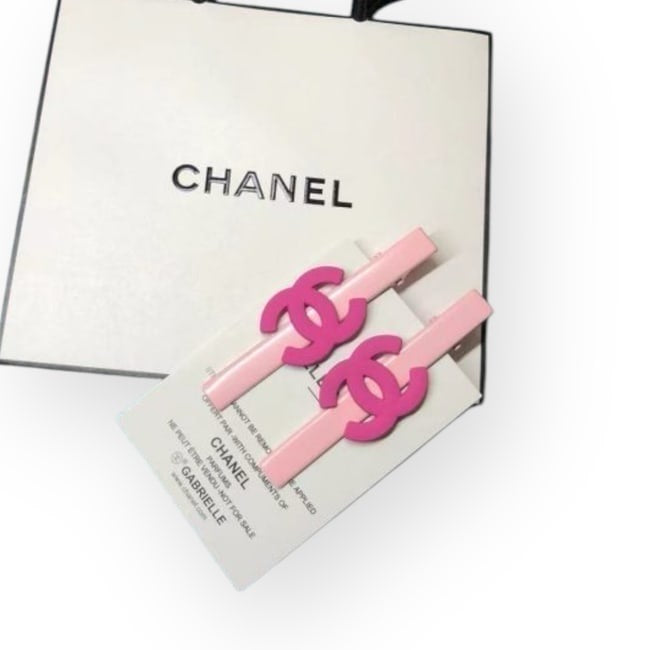 VIP/GWP 2Pc CC Logo Long Rectangle Hair Clips