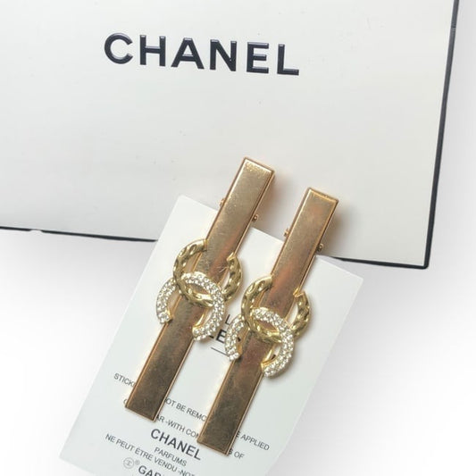 VIP/GWP Gold 2Pc Rhinestone CC Hair Clips