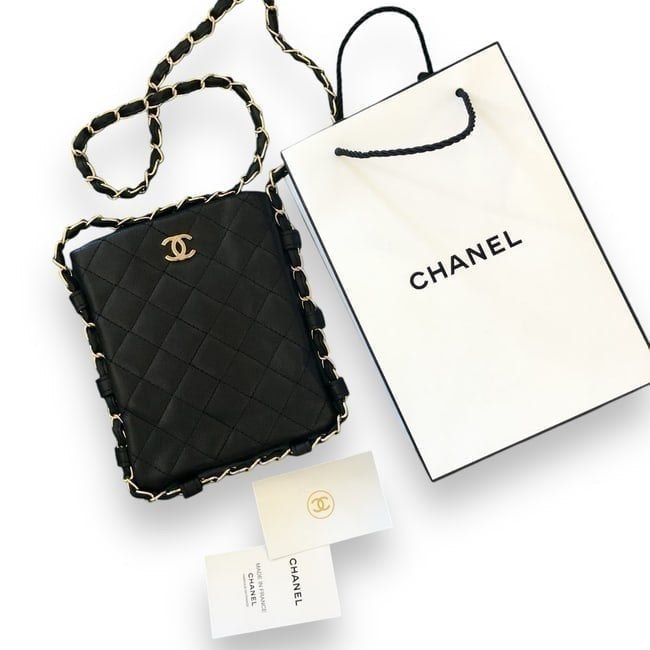 VIP/GWP Black Quilted Card Holder On Chain