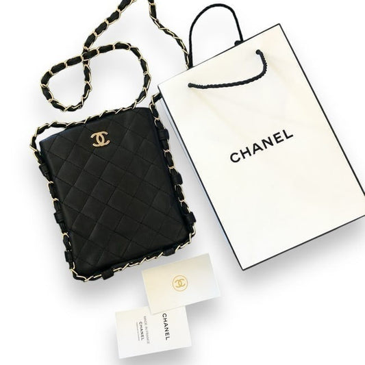 VIP/GWP Black Quilted Card Holder On Chain