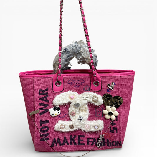 VIP/GWP Hot Pink Deauville Tote Bag with Bag