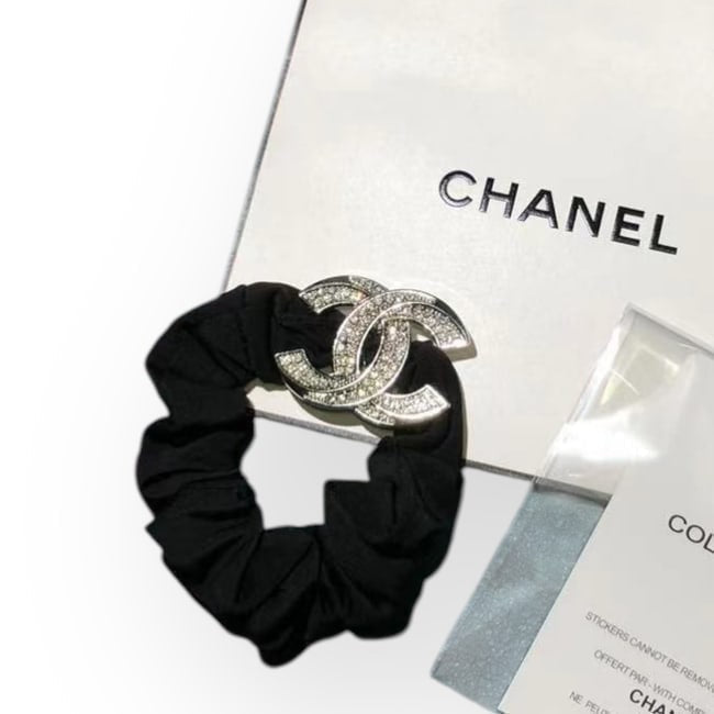 VIP/GWP Silver Rhinestone CC Scrunchy with Bag