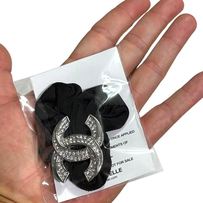 VIP/GWP Silver Rhinestone CC Scrunchy with Bag