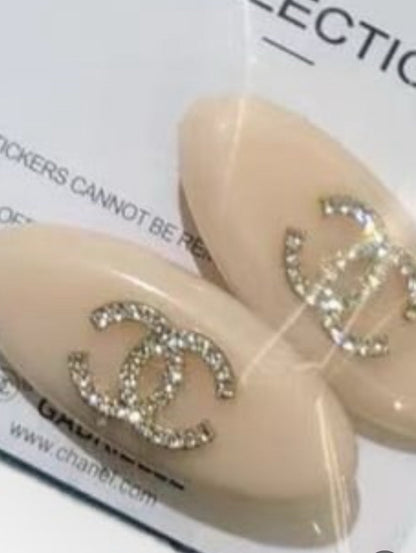 VIP/GWP 2Pc Rhinestone CC Oval Hair Clips