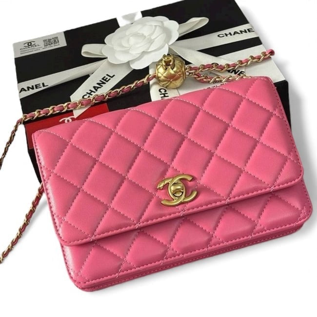 VIP/GWP Pink WOC Bag with Box