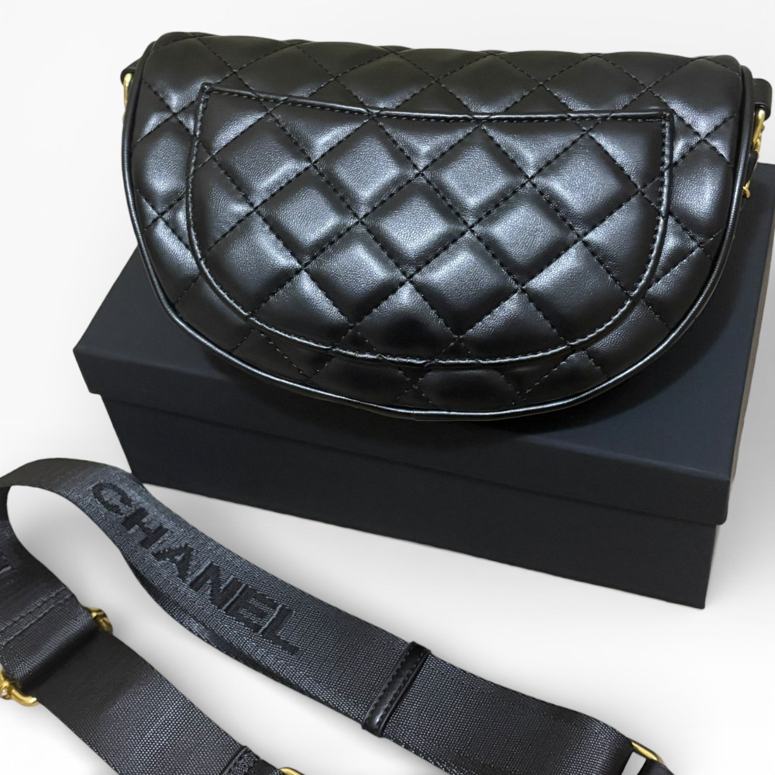 VIP/GWP Black Quilted Belt with Box