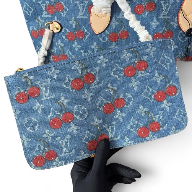 VIP/GWP Denim Neverfull MM Tote & Pouch