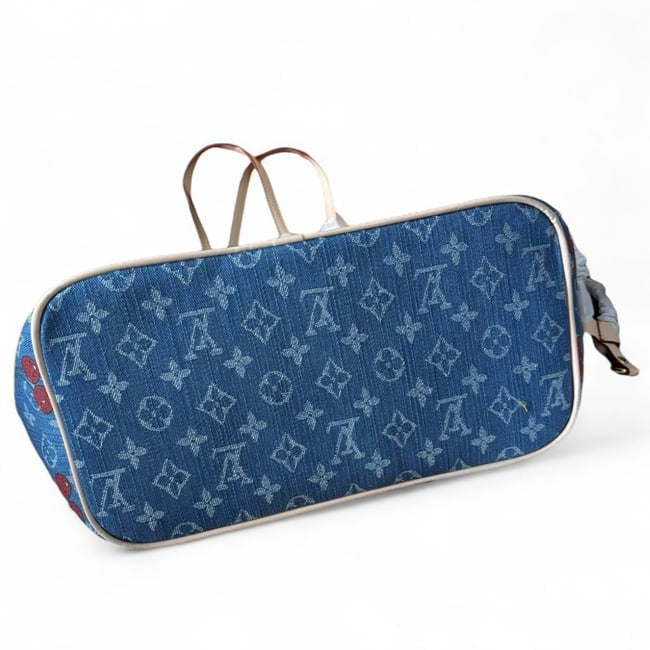 VIP/GWP Denim Neverfull MM Tote & Pouch