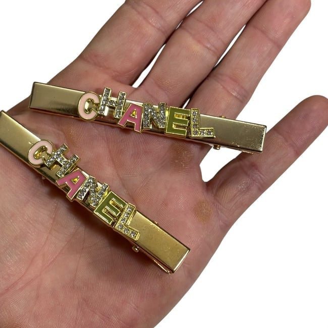 VIP/GWP Gold 2Pc Rhinestone Logo Hair Clips