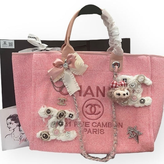VIP/GWP Pink Deauville Tote Bag with Gift Bag