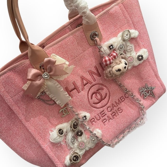 VIP/GWP Pink Deauville Tote Bag with Gift Bag