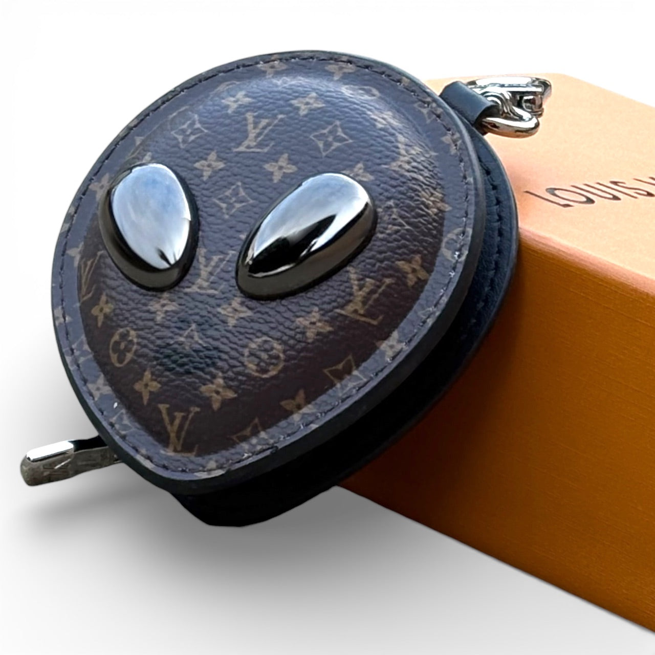 VIP/GWP Brown Monogram Chain Keychain