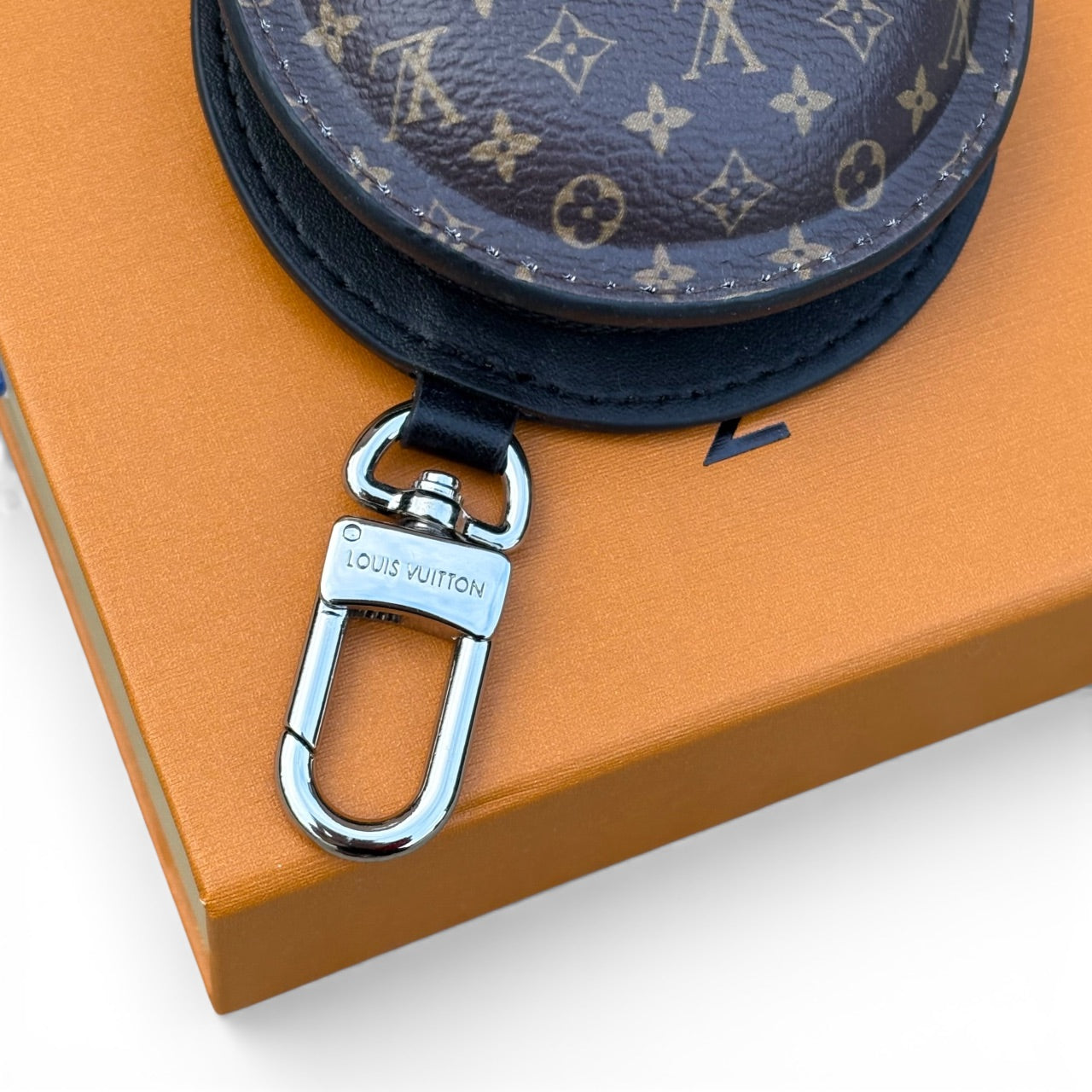 VIP/GWP Brown Monogram Chain Keychain