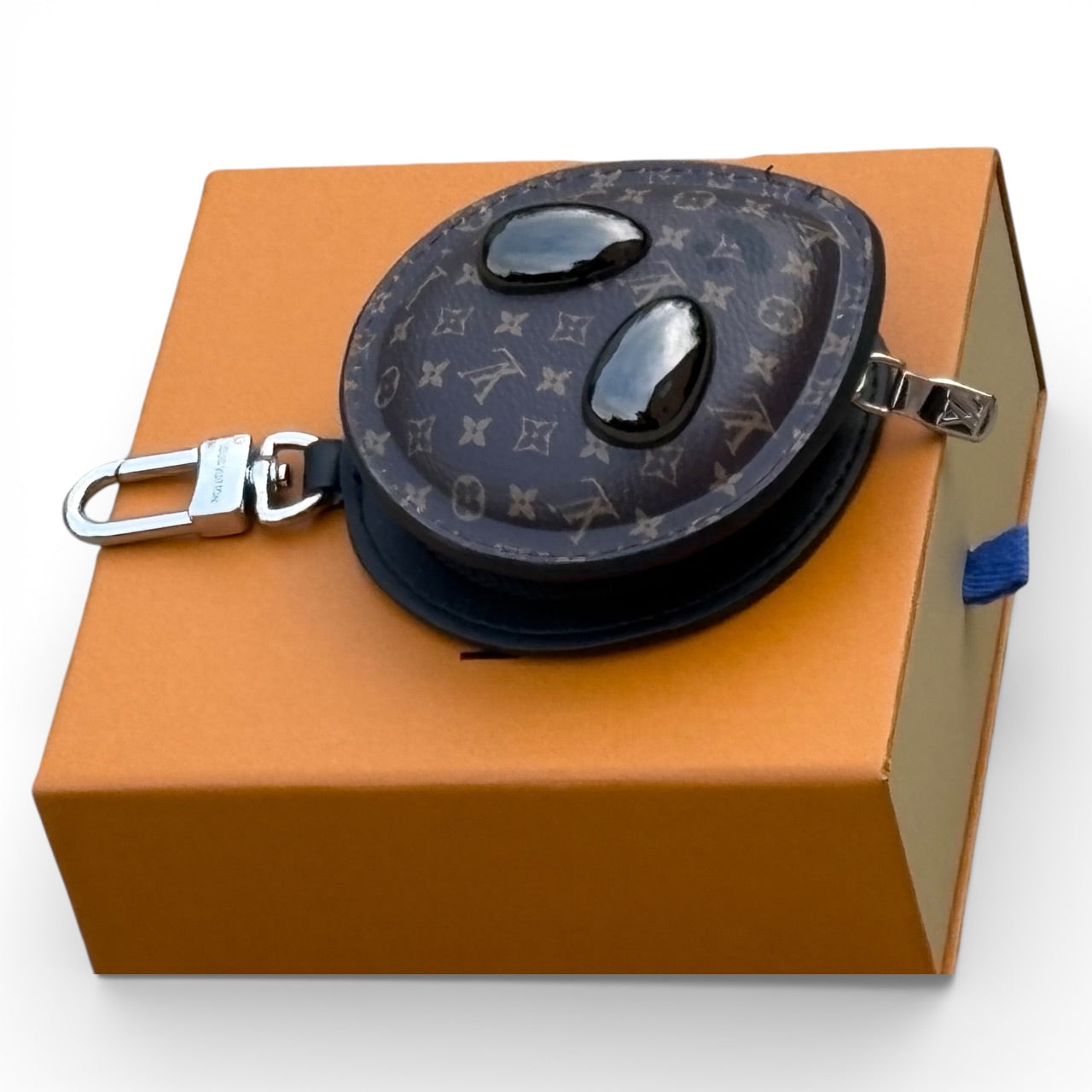 VIP/GWP Brown Monogram Chain Keychain