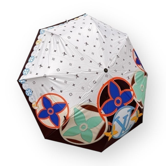 VIP/GWP White Monogram Floral Umbrella with Box