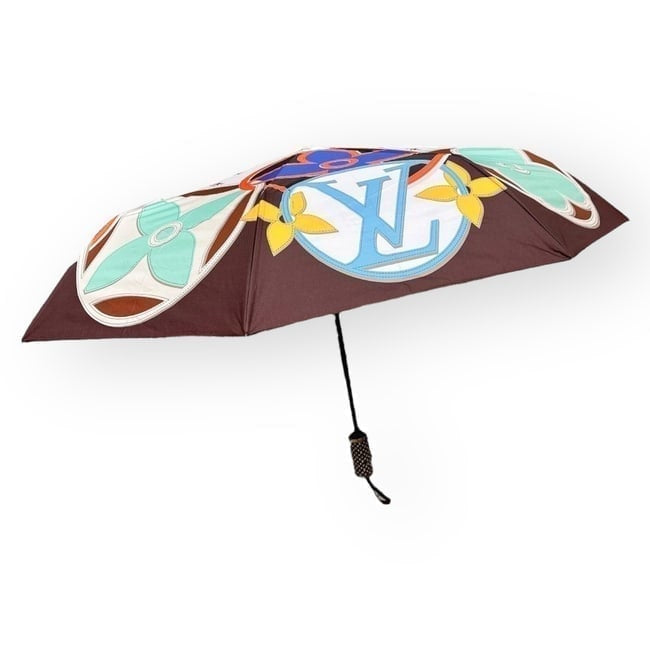 VIP/GWP White Monogram Floral Umbrella with Box