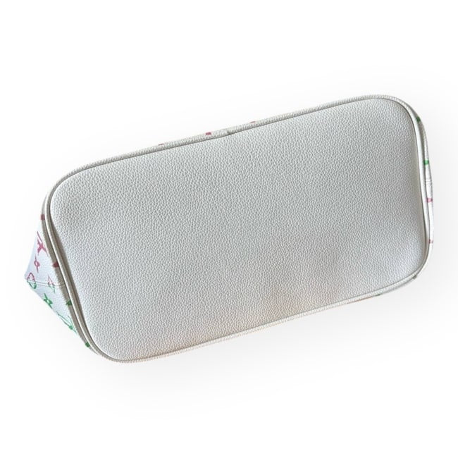 VIP/GWP White Neverfull MM Tote & Pouch