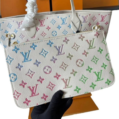 VIP/GWP White Neverfull MM Tote & Pouch