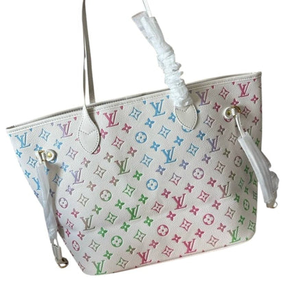 VIP/GWP White Neverfull MM Tote & Pouch
