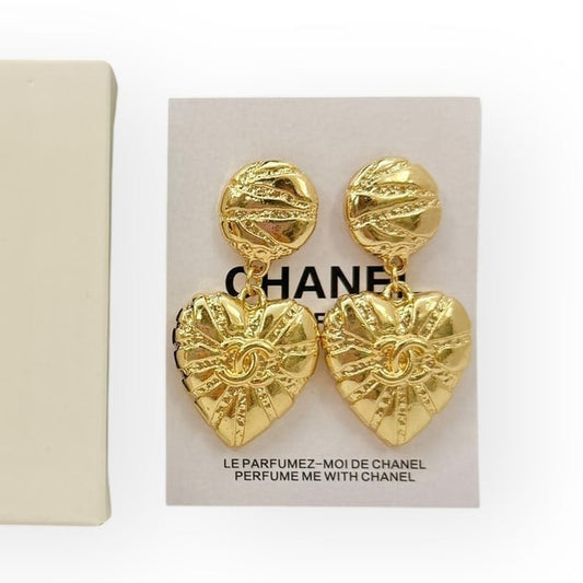 VIP/GWP Gold Earrings with Gift Bag