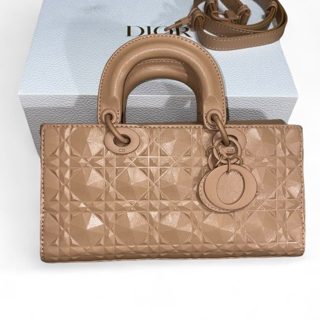 VIP/GWP Coral Bag with Box