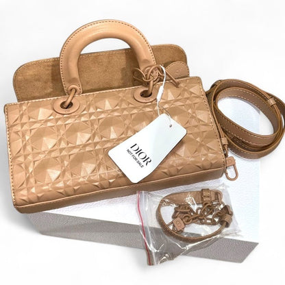 VIP/GWP Coral Bag with Box