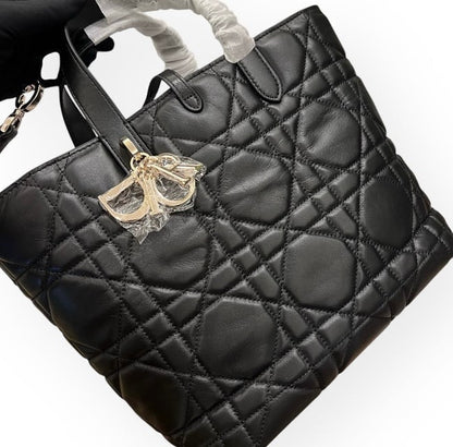 VIP/GWP Black Bag with Box