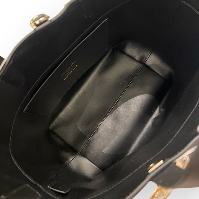 VIP/GWP Black Bag with Box