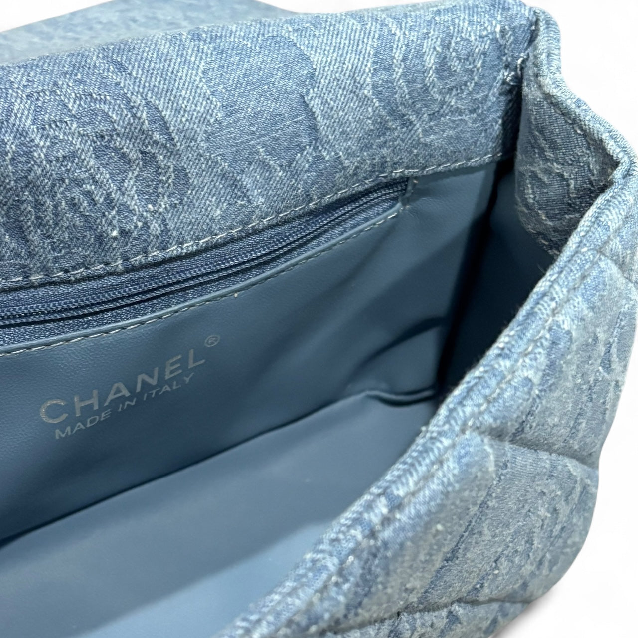 VIP/GWP Quilted Floral Classic Flap Bag
