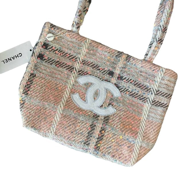 VIP/GWP Coral Tweed Logo Tote Bag