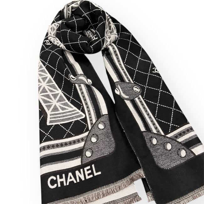 VIP/GWP Black Scarf