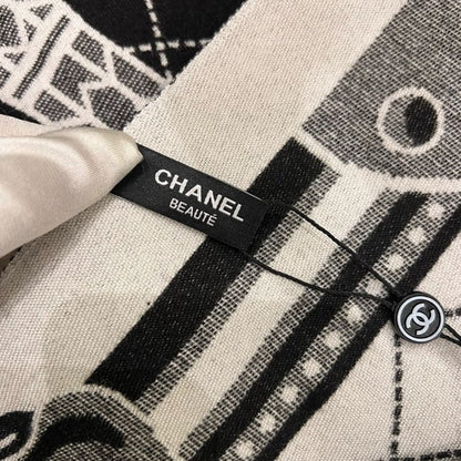 VIP/GWP Black Scarf