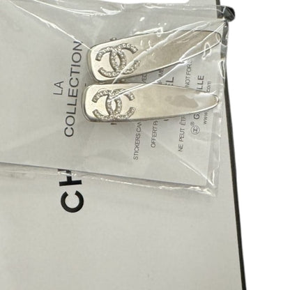 VIP/GWP 2Pc Rhinestone Logo Hair Clips