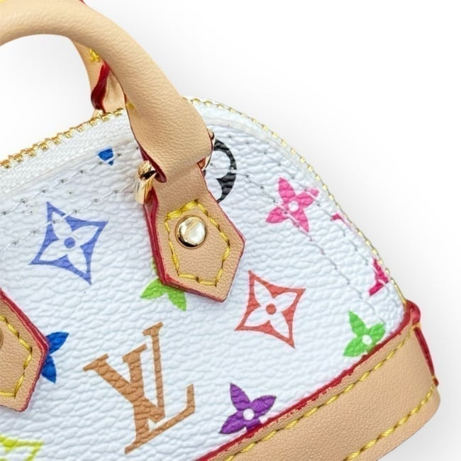 VIP/GWP White Monogram Alma Bag with Box