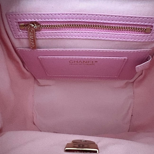 VIP/GWP Pink Urban Spirit Quilted Backpack