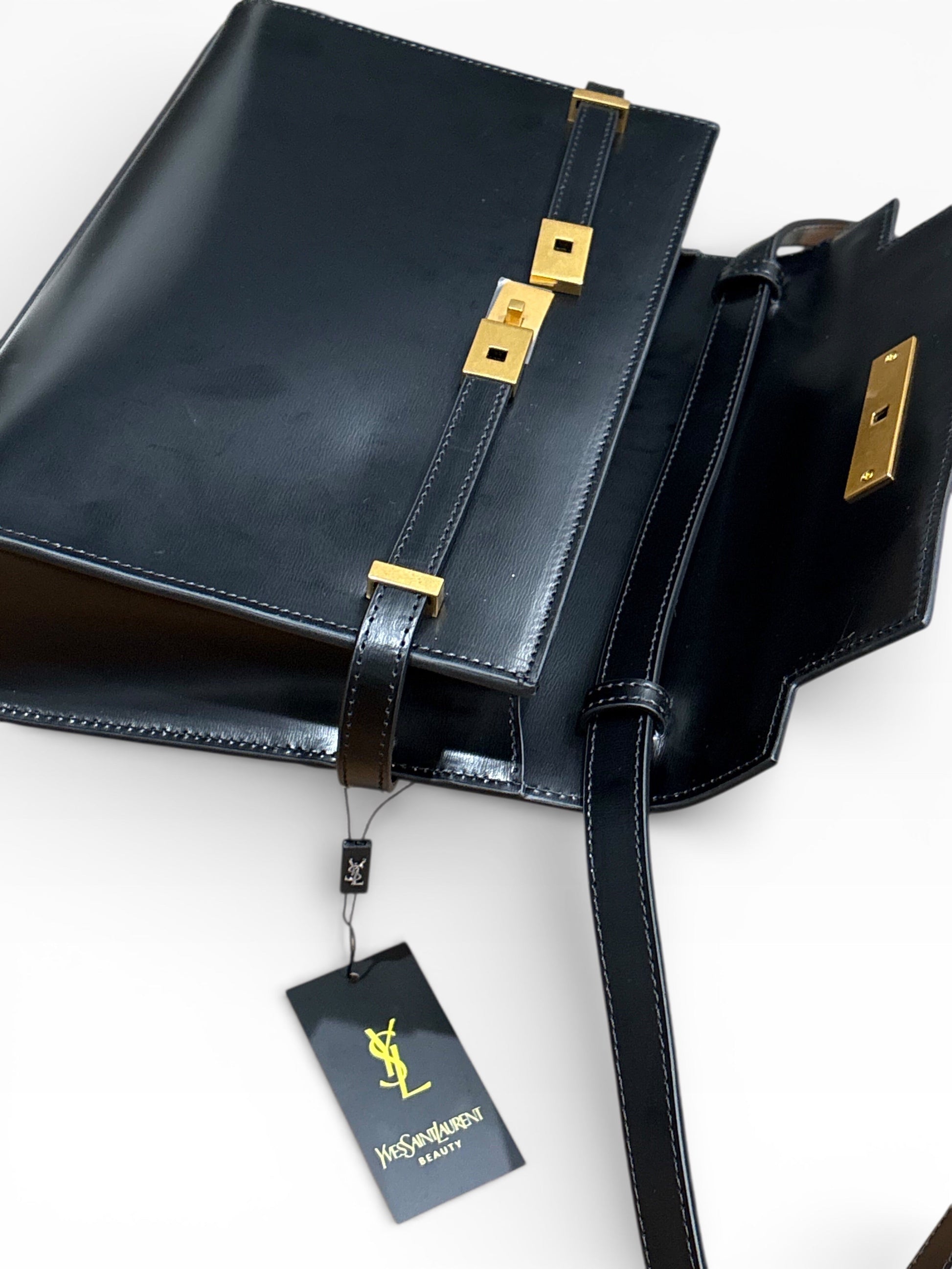 VIP/GWP Black Manhattan Bag