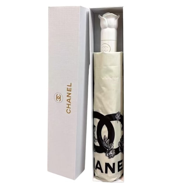 VIP/GWP White Floral Umbrella with Box