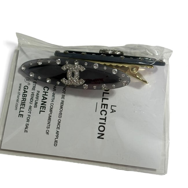 VIP/GWP 2Pc Rhinestone CC Logo Hair Clips