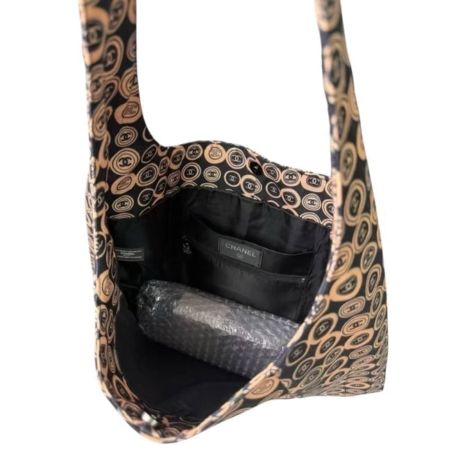 VIP/GWP Black Fortune Tote Bag with Gift Bag