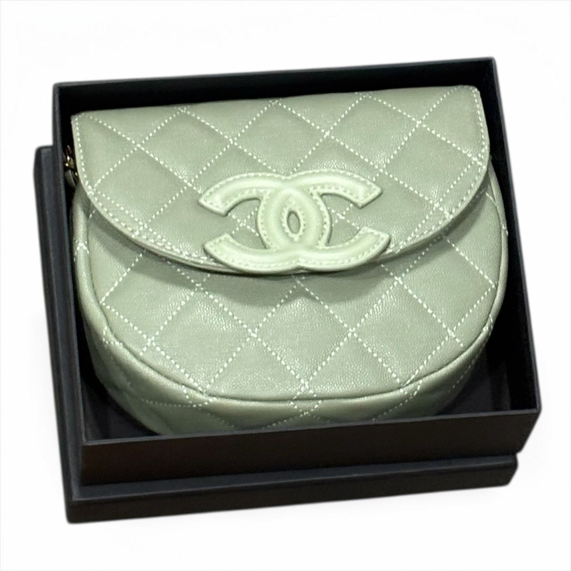 VIP/GWP Seafoam Quilted Messenger Bag